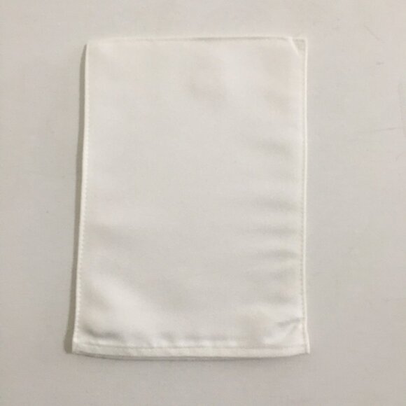 CHANEL NEW! Leather Polishing Cloth 8"x 5.5" White Flannel w/CHANEL Prints - Picture 4 of 10